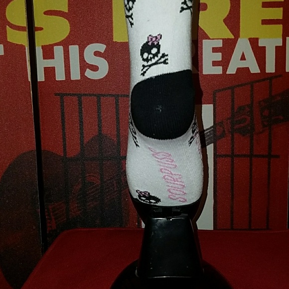 Sourpuss Girlie Skulls Knee Socks Crossbones Bow - Picture 6 of 6